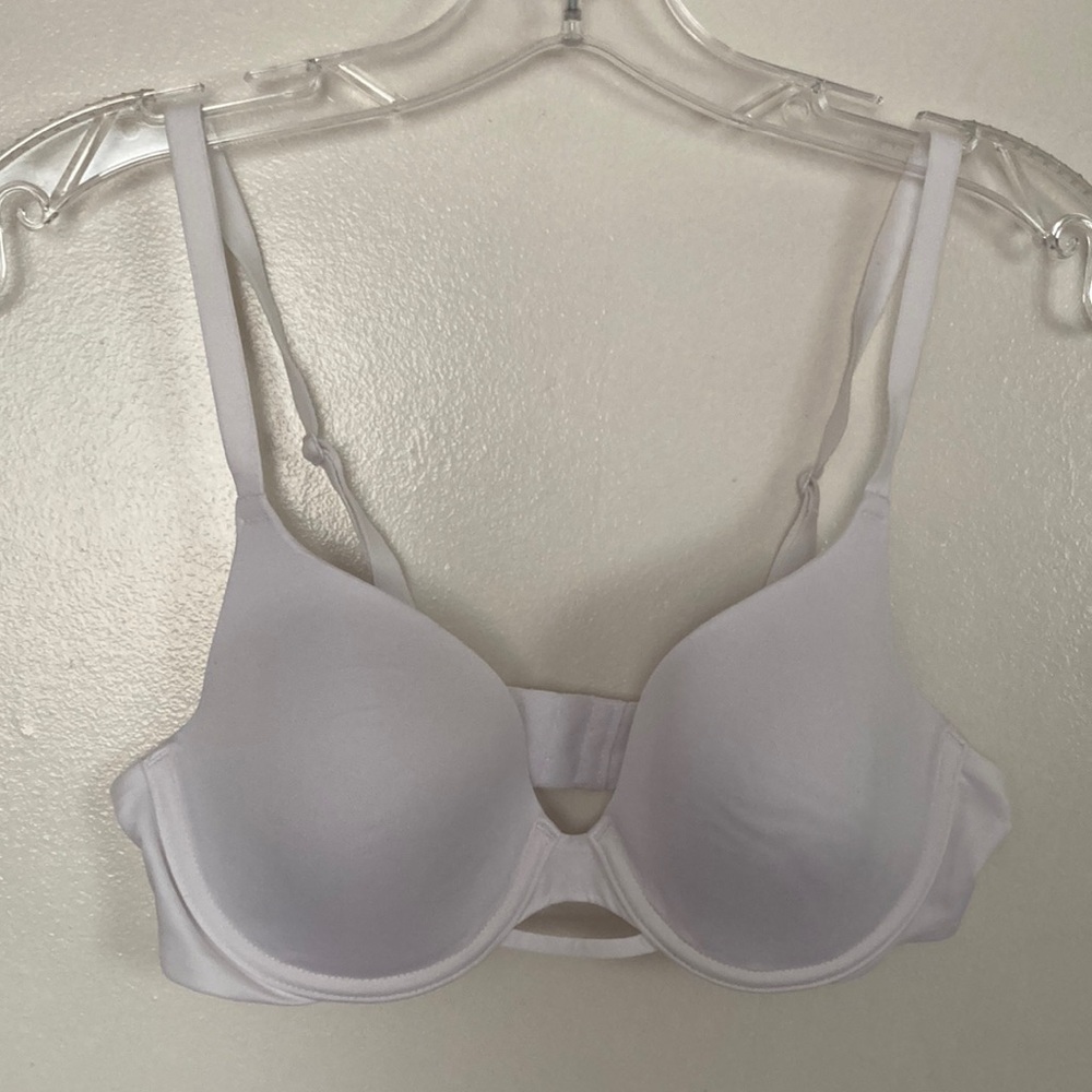 Hanes Brands Women’s Bra (size Small)